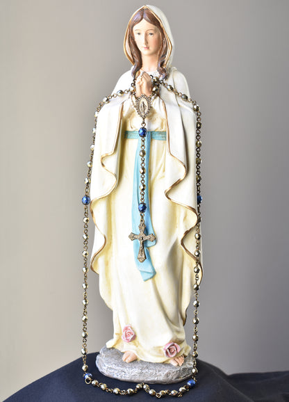 Amor Vincit Omnia Rosary